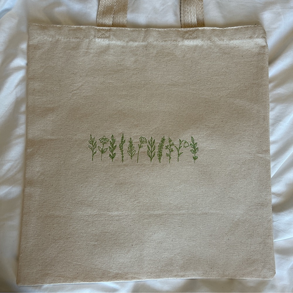 flowers & plants embroidered tote bag🌿
